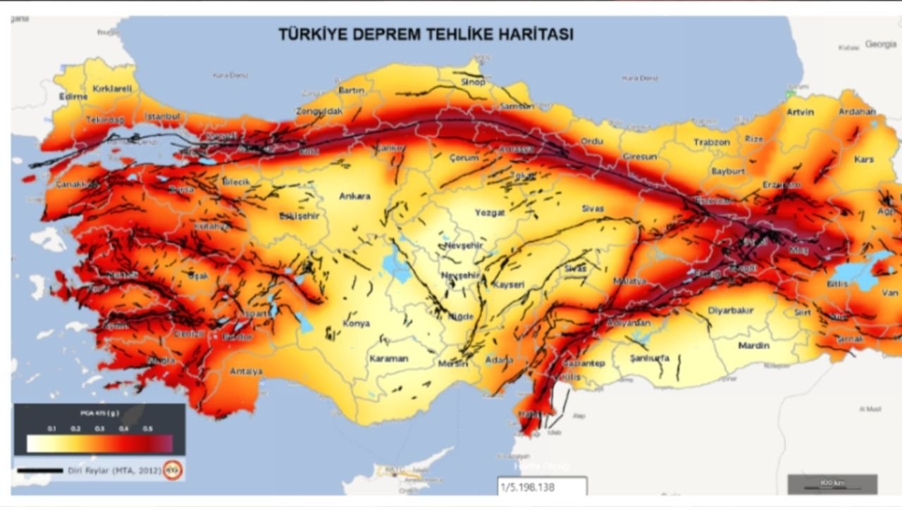 Tekirdağ'da Depreme İlişkin Yönetmeliklere Dikkat Çekildi