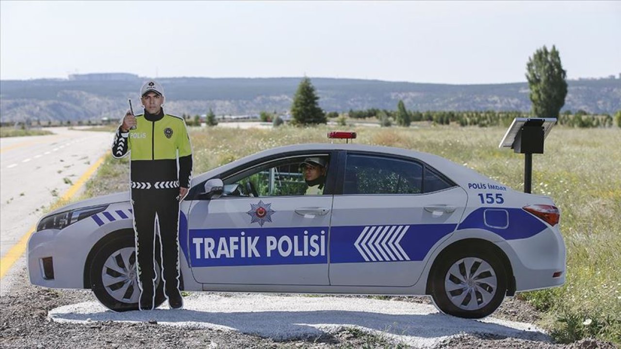 Keşan'da Polisin İkazına Uymayan Sürücünün Otomobiline Ateş Edildi