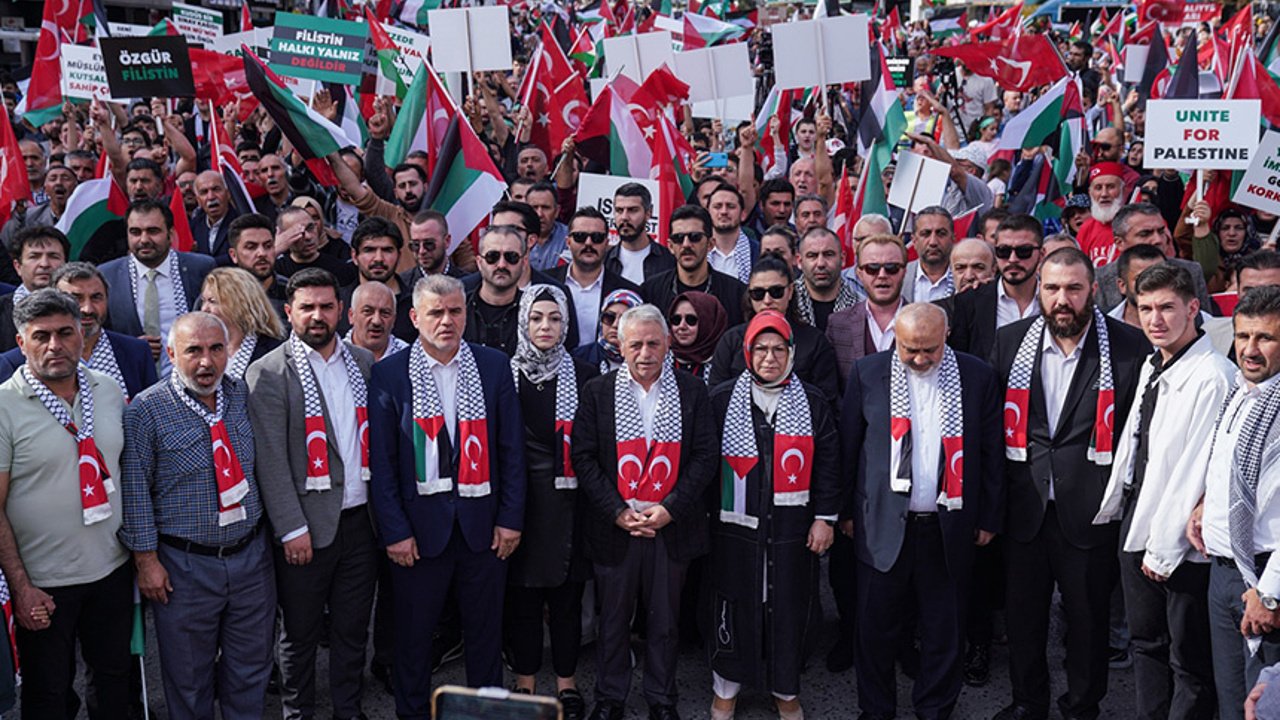 Büyük Sancaktepe Mitingi'nde İsrail Protesto Edildi