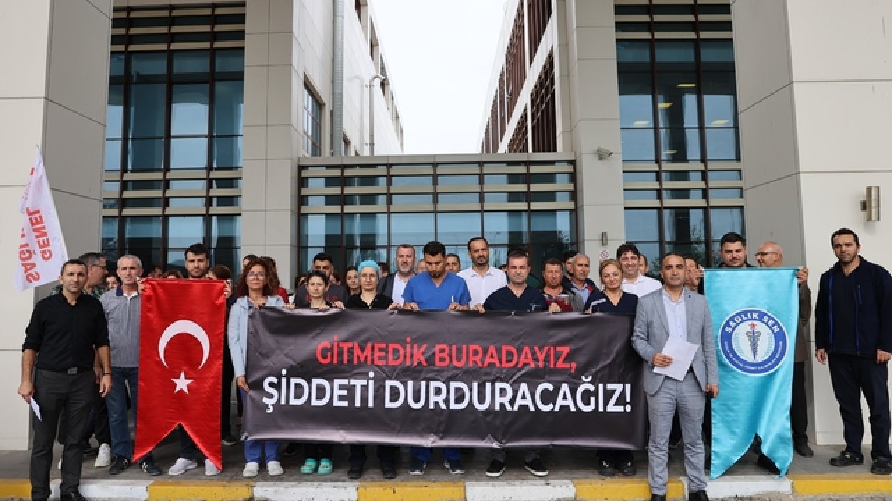 Edirne'de Sağlıkçılar Doktorun Tehdit Edilmesini Protesto Etti