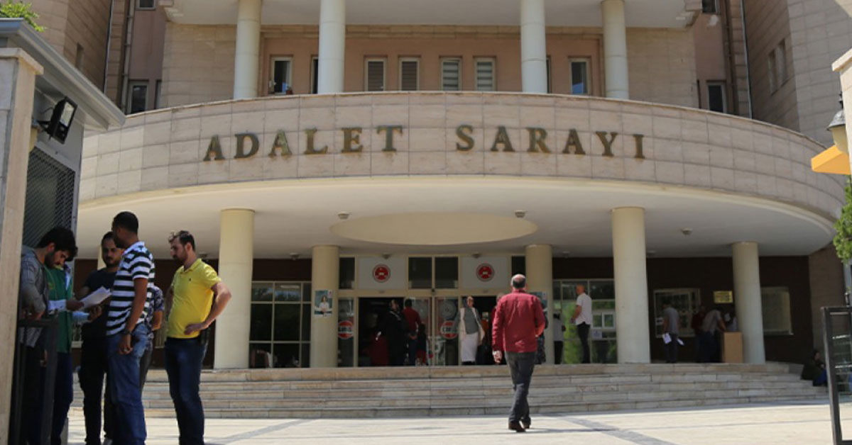 Kırklareli'nde Göçmen Kaçakçılığı Yaptığı İddia Edilen Çift Hakim Karşısına Çıktı