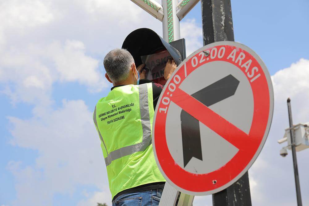 Trafik ışıklarında yeni uyarı