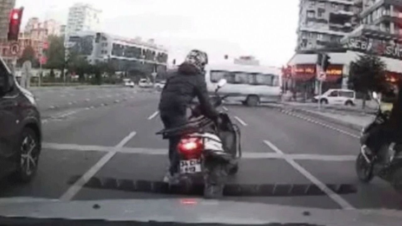 Trafiği Tehlikeye Düşüren Motocuya Para Cezası