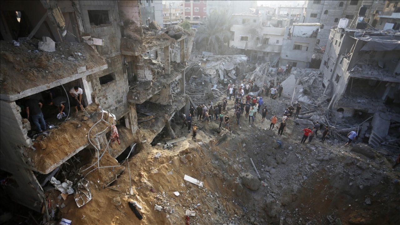 İsrail'in Gazze'ye Düzenlediği Saldırılarda 11 Bin 180' Kişi Yaşamını Yitirdi