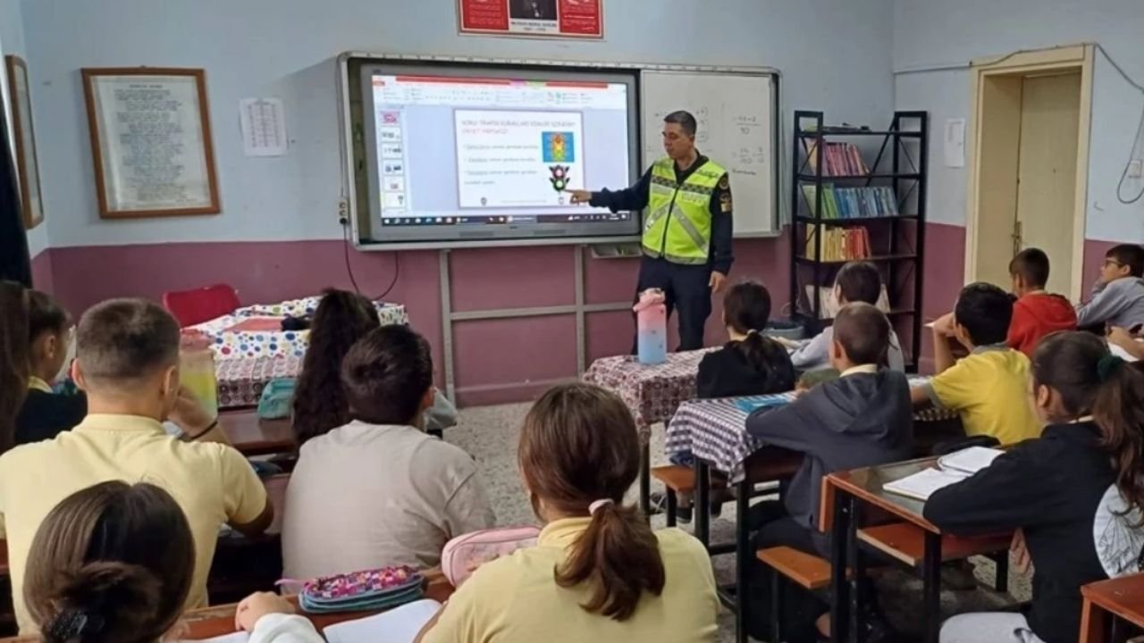 Edirne'deki Jandarmadan Öğrencilere Yönelik Eğitim