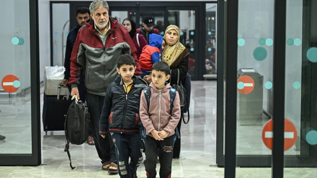 Türk Vatandaşları Gazze'den İstanbul'a Geldi