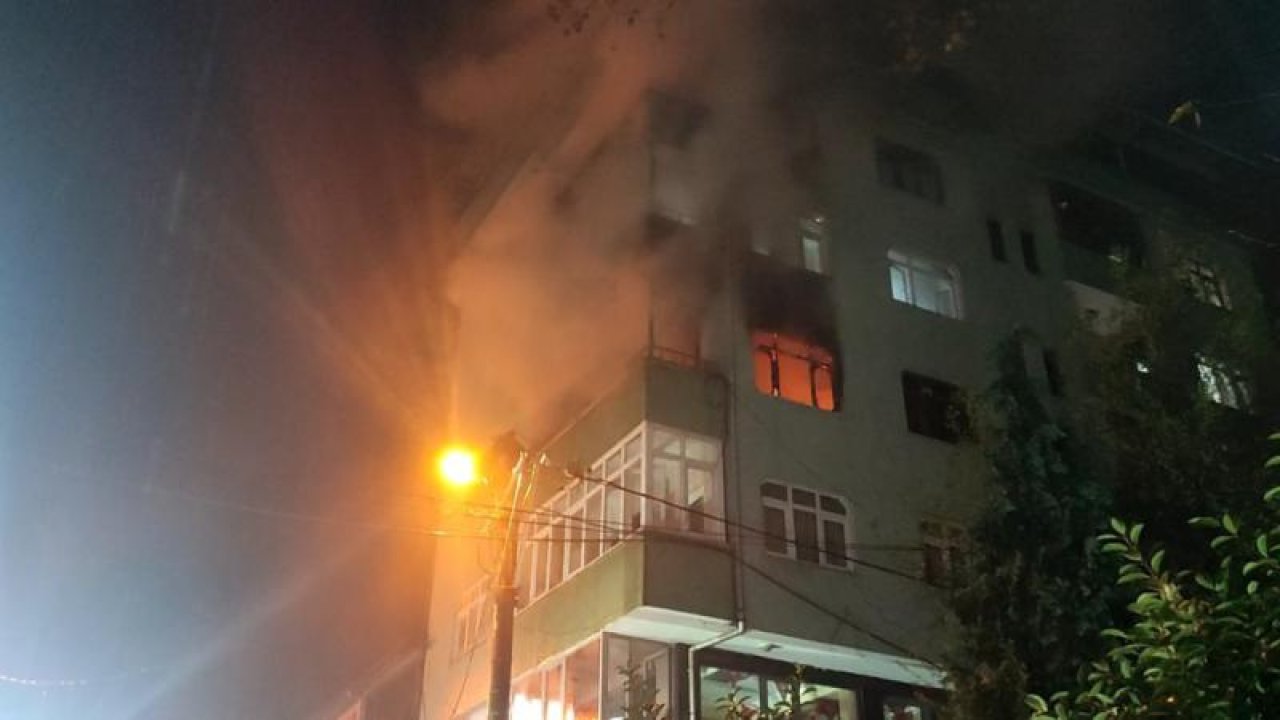 5 Katlı Binanın 3. Katında Çıkan Yangın Söndürüldü