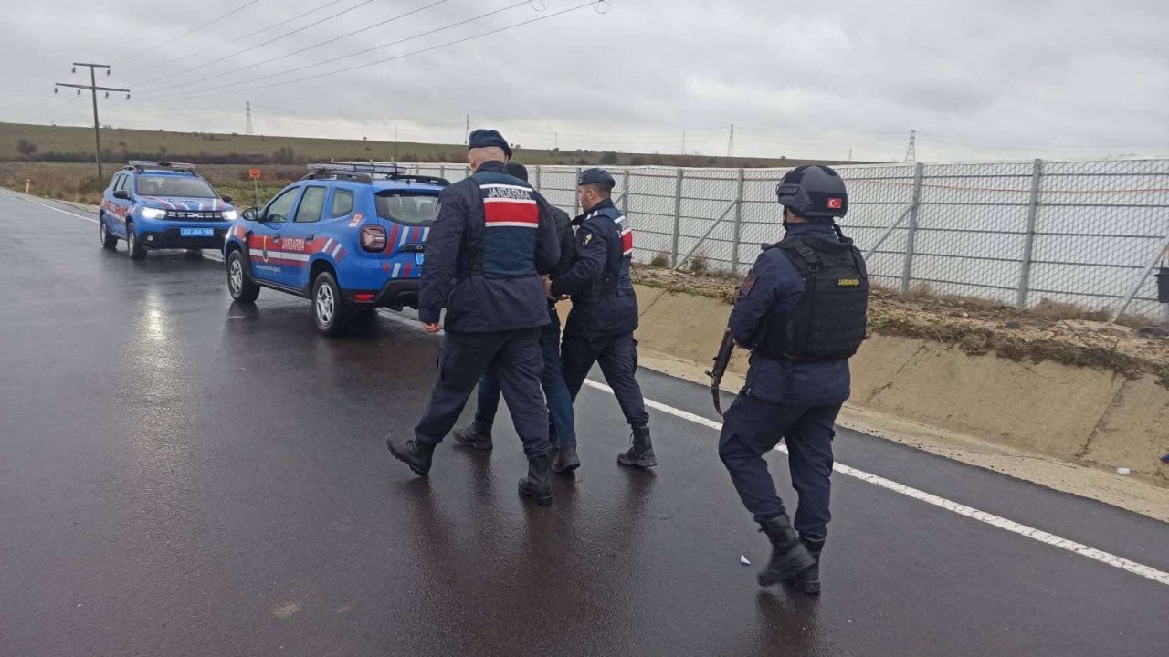 Edirne'de 66 Şahıs Ekiplerce Gözaltına Alındı