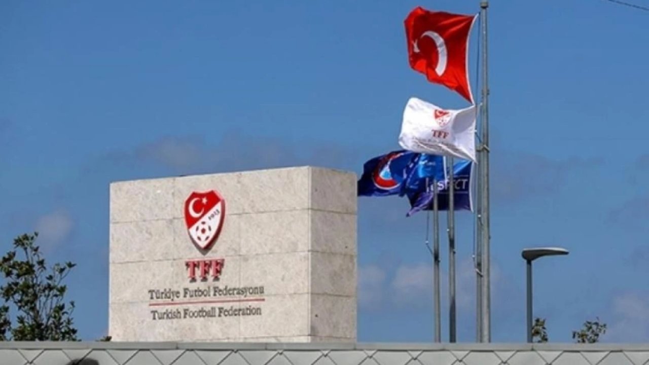 Pfdk Süper Lig'den 10 Kulübe Para Ve Kısmi Tribün Kapatma Cezası Verdi
