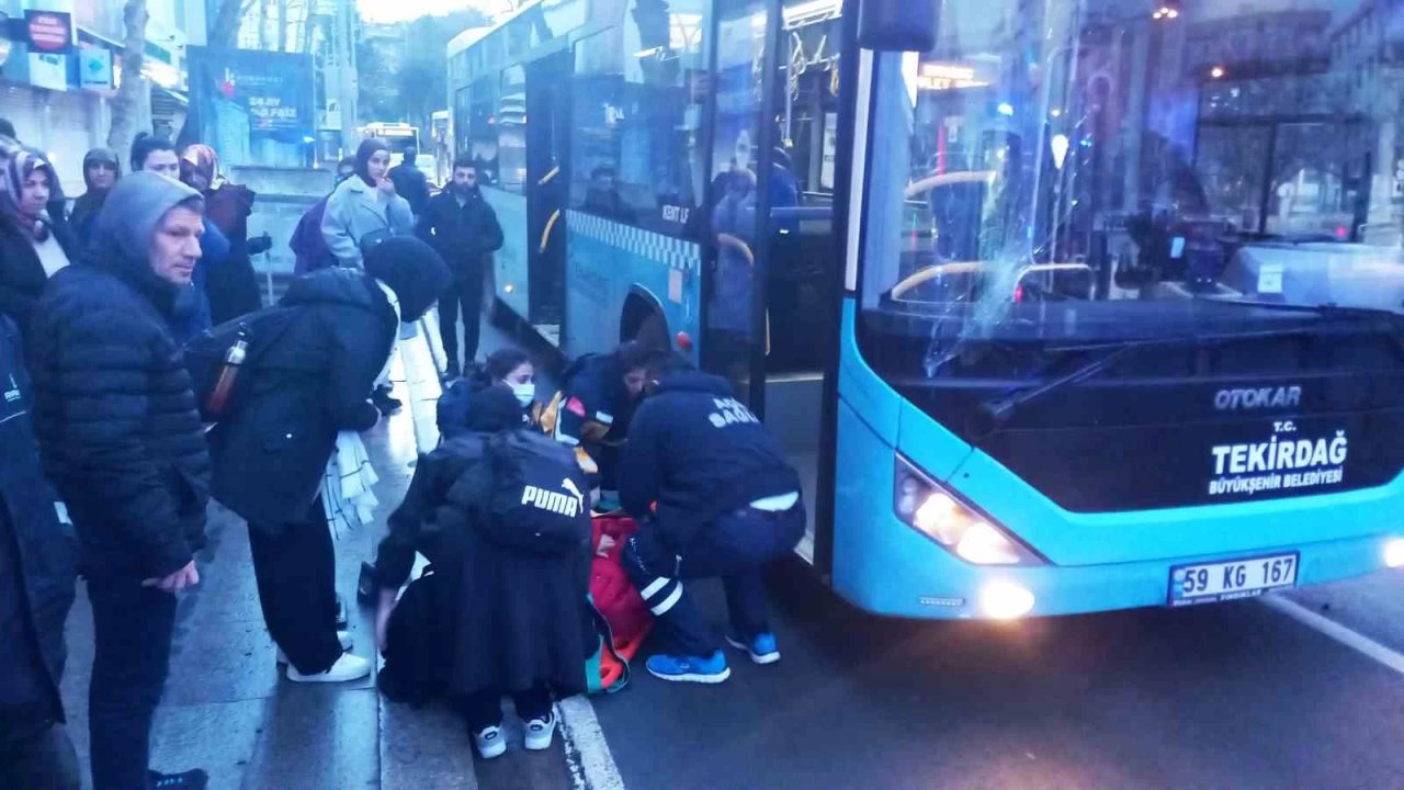 Çorlu'da Halk Otobüsünün Çarptığı Çocuk Yaralandı