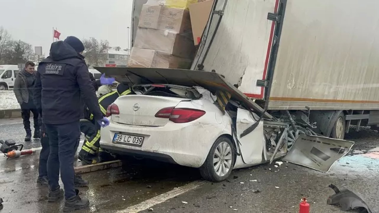 Tekirdağ'da Ehliyetsiz Sürücünün Öldüğü Kaza Güvenlik Kamerasına Yansıdı