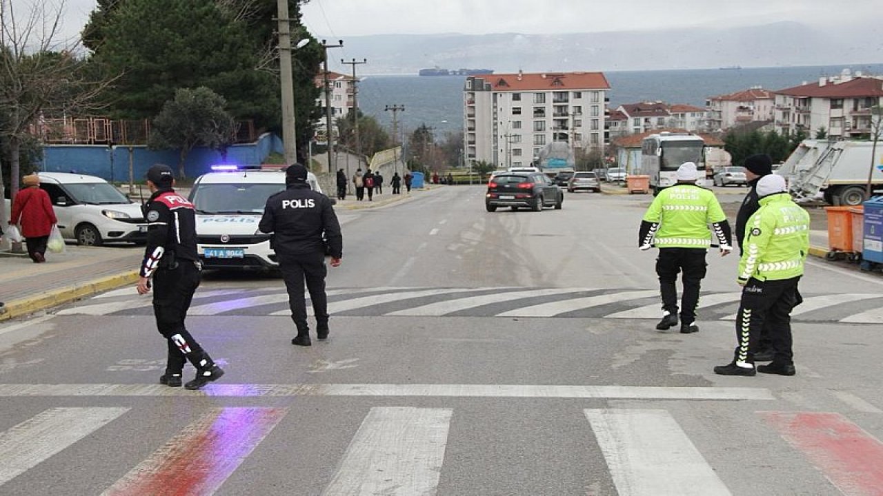 Ekipler "Güvenli Okul Uygulaması" Yaptı