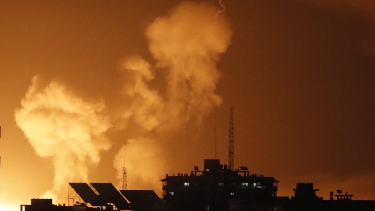İsrail Bir Ailenin Evini Bombaladı: 19 Ölü