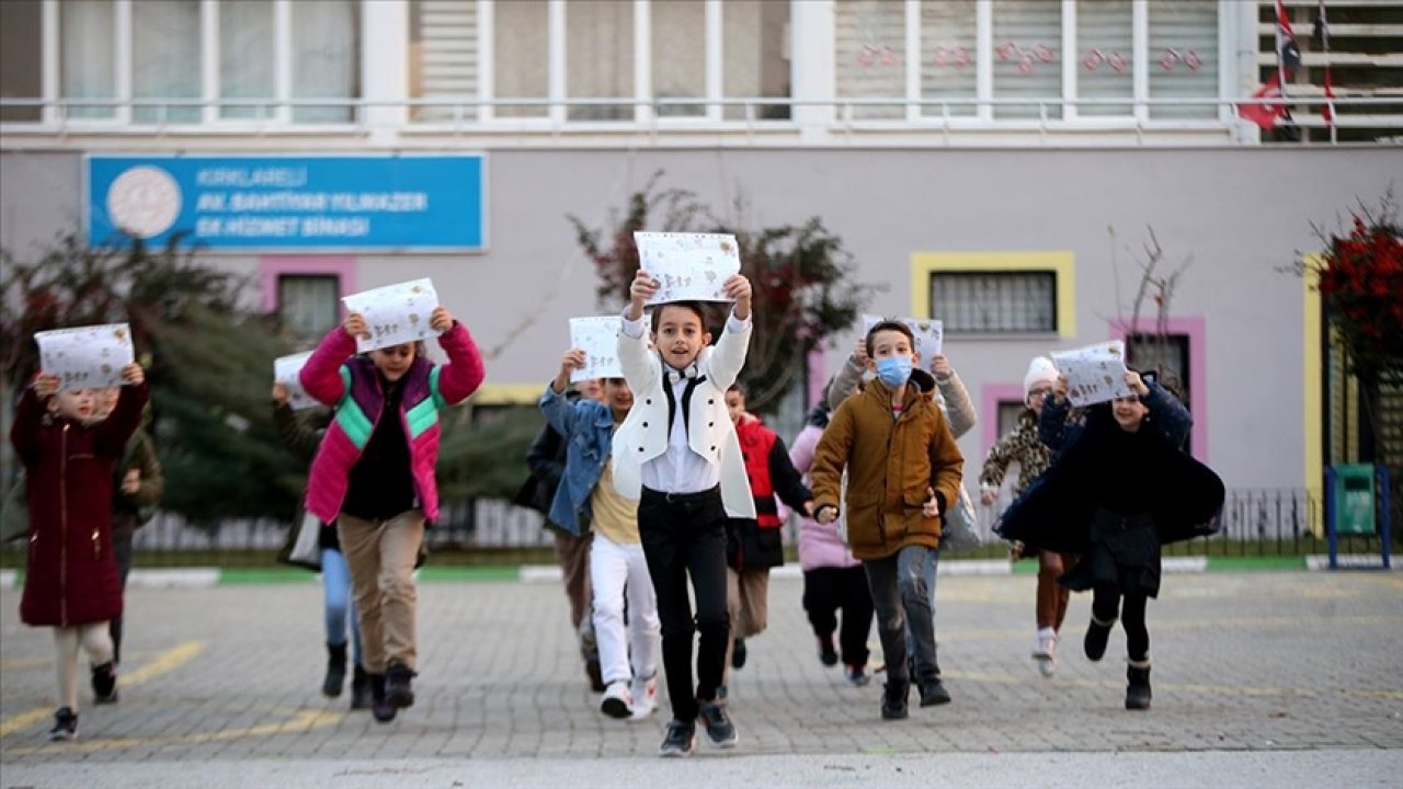 Trakya'da Okullarda Karne Töreni Düzenlendi