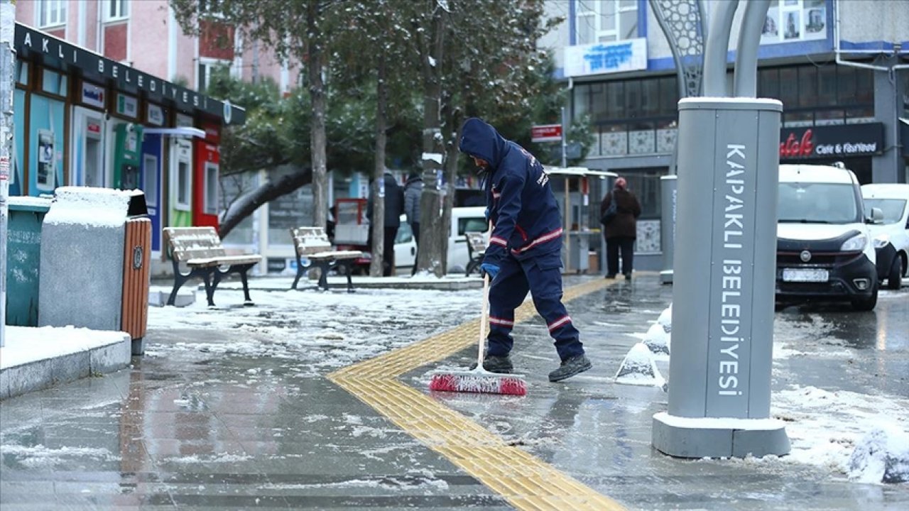 Tekirdağ'da Kar Etkili Oluyor