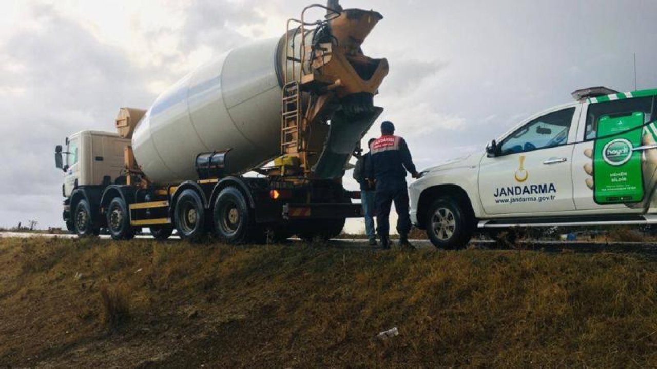 Caddeye Beton Döken Mikser Şoförüne 2 Bin 130 Lira Ceza Kesildi