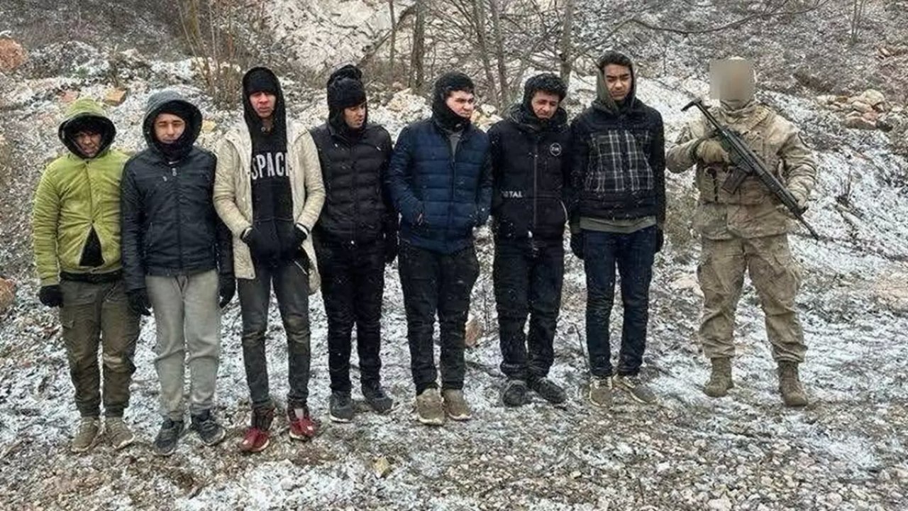 Edirne'de 8 Düzensiz Göçmen Yakalandı