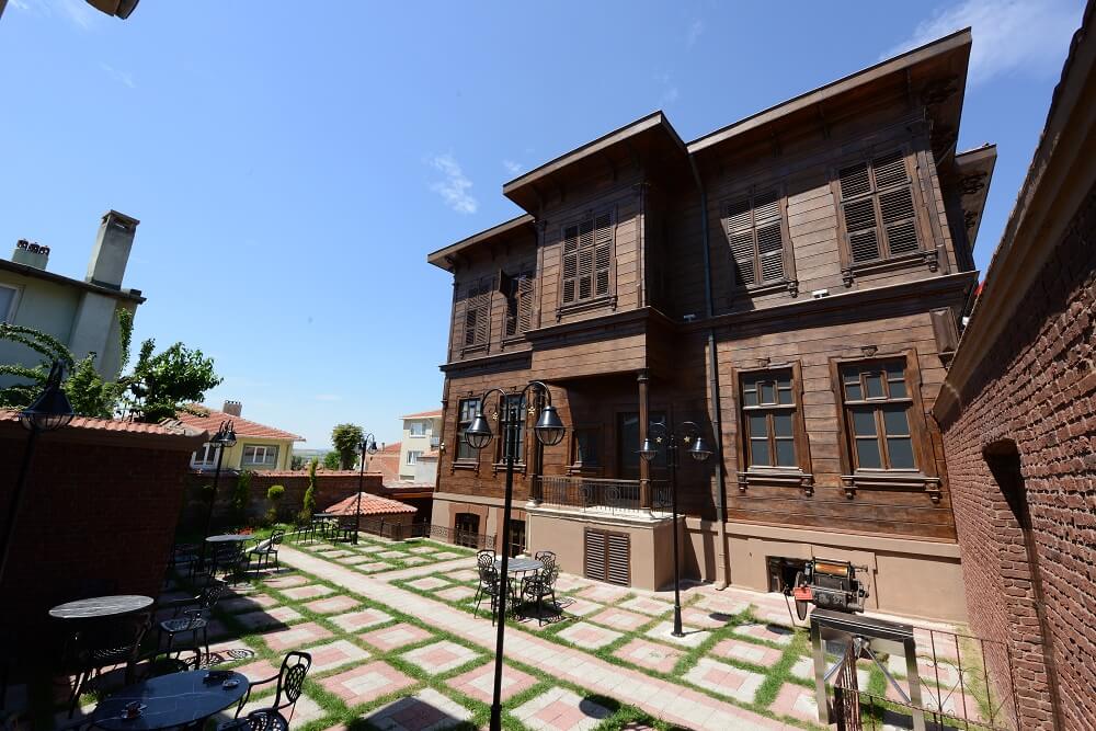 Edirne Kent Müzesi yeniden ziyarete açıldı