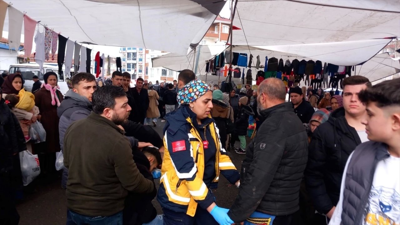 Çorlu'da Semt Pazarındaki Kavgada 2 Kişi Yaralandı