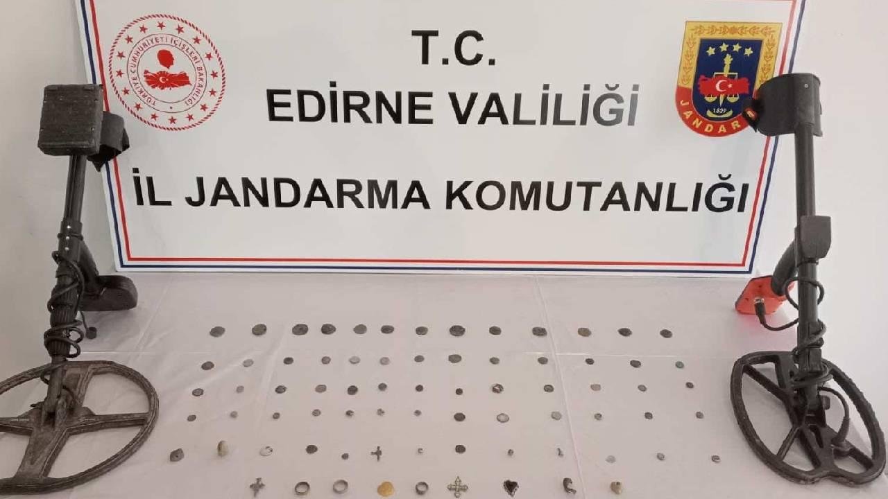 Edirne'deki Operasyonlarında 881 Tarihi Eser Ele Geçirildi