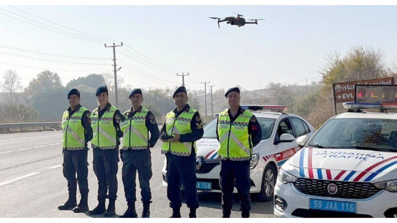 Edirne'de Jandarma Dron Destekli Trafik Denetimi Yaptı