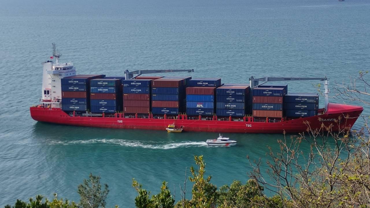 Marmara Denizi'nde Su Alan Kargo Gemisi İçin Kurtarma Çalışmaları Başladı