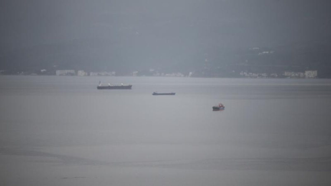 Marmara Denizi'nde Batan Geminin Enkazına Dalış Yapılıyor