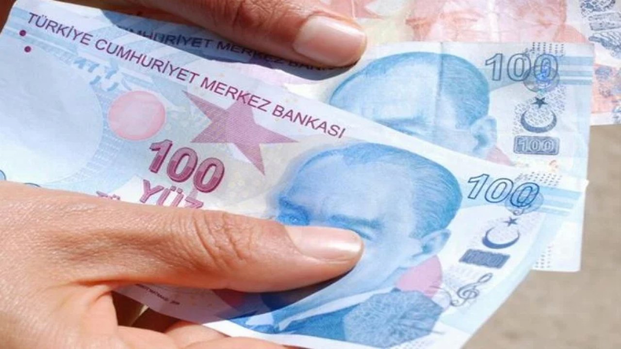 Edirne'de Otomobilden Para Çalındı
