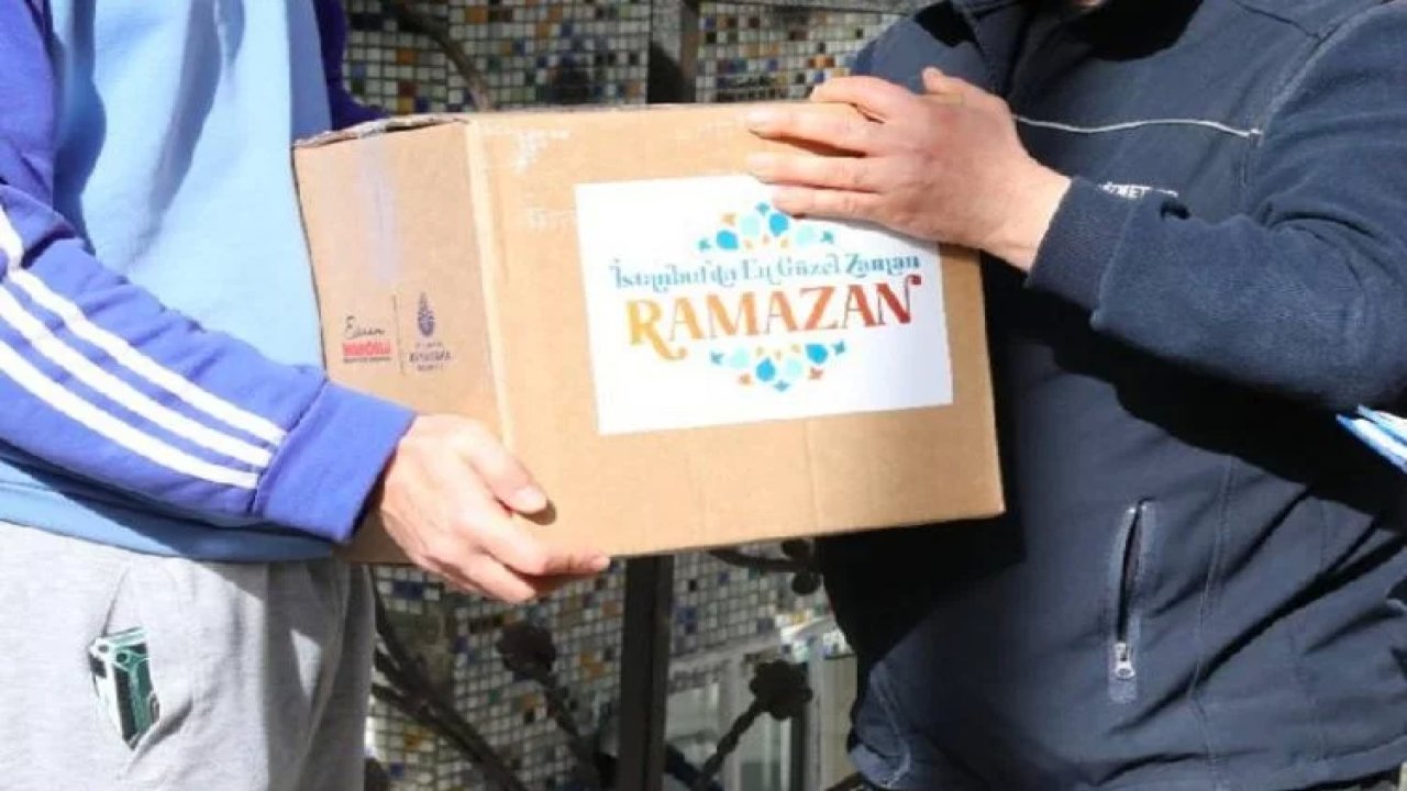 İbb'den Ramazanda 200 Bin Aileye Gıda Kolisi Ve Alışveriş Kartı Desteği