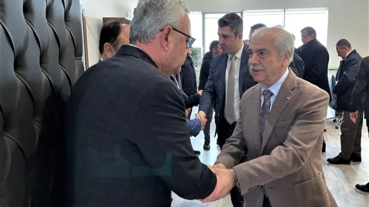 CHP'li Özcan'dan Başkan Mustafa Helvacıoğlu'na Ziyater