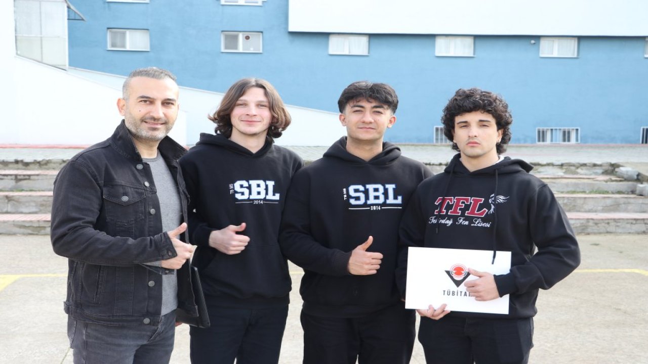 Tekirdağ'da Lise Öğrencileri, Geliştirdikleri Mobil Uygulamayla Kağıt İsrafını Engellemeyi Amaçlıyor