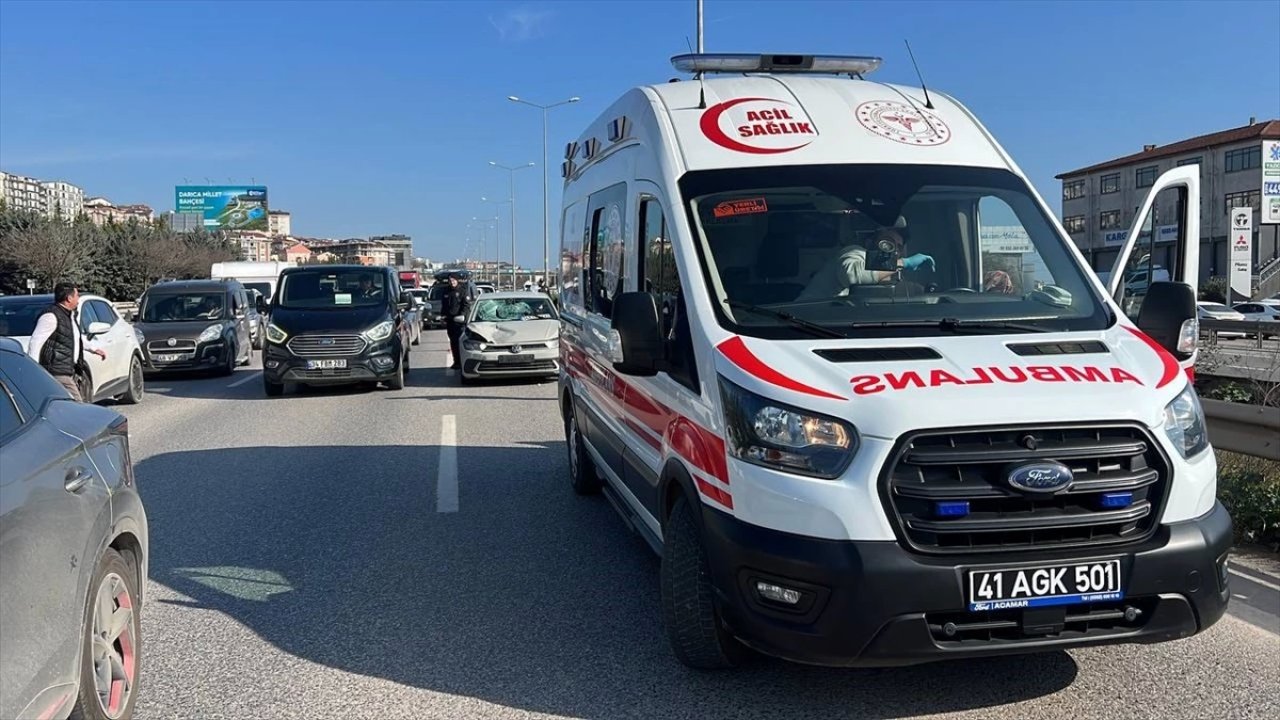 Trafik Kazasında Ağır Yaralanan Kadın Yaşam Mücadelesini Kaybetti