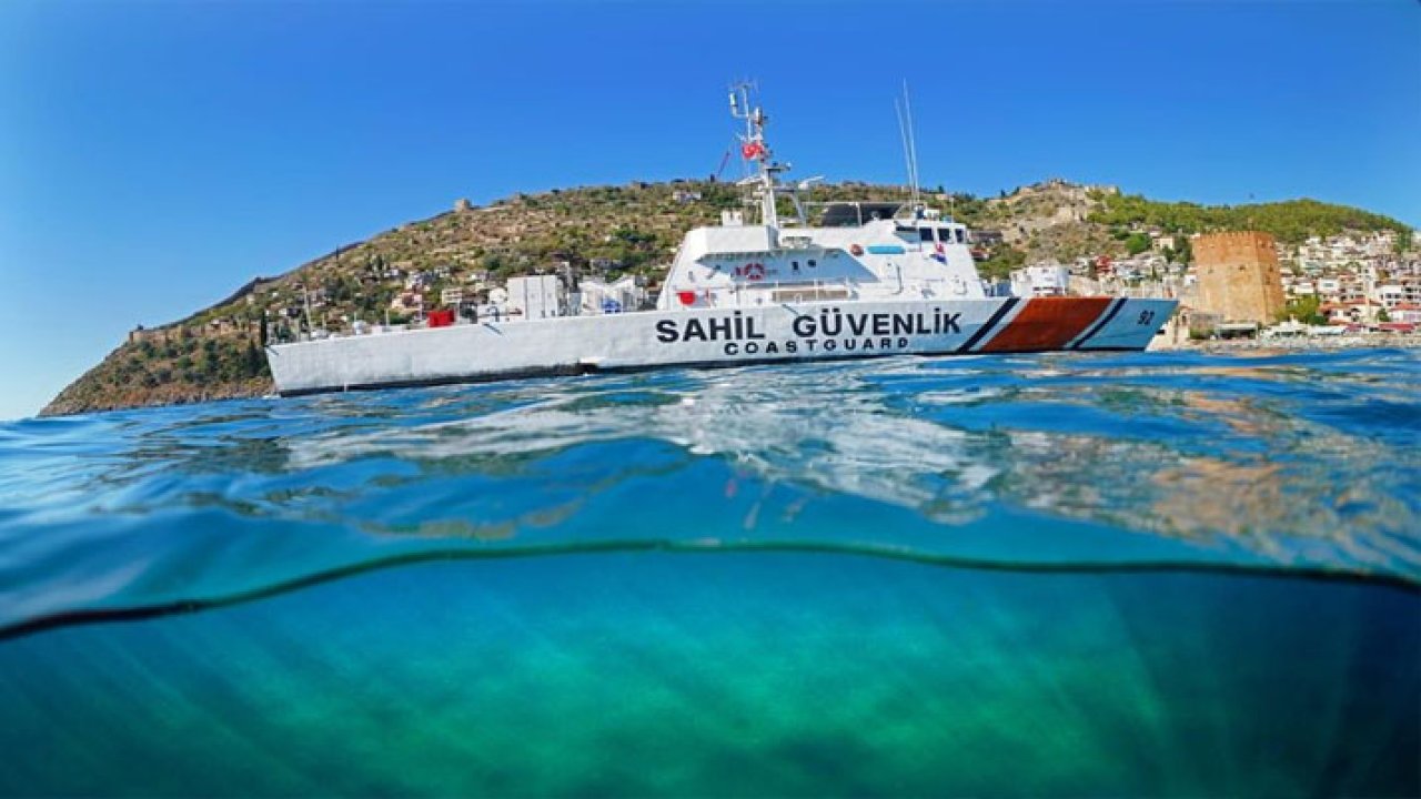 Tekirdağ'da Tcsg-32 Sahil Güvenlik Botu Ziyarete Açıldı