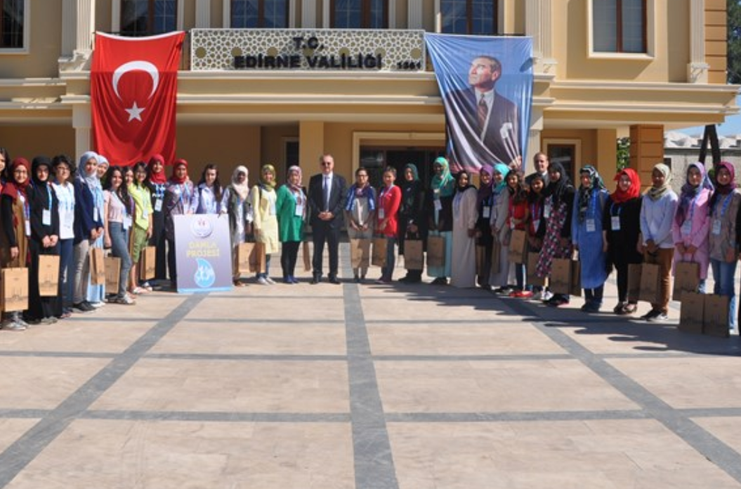 Edirne’de Damla Projesi Katılımcısı 21 Genç Buluştu