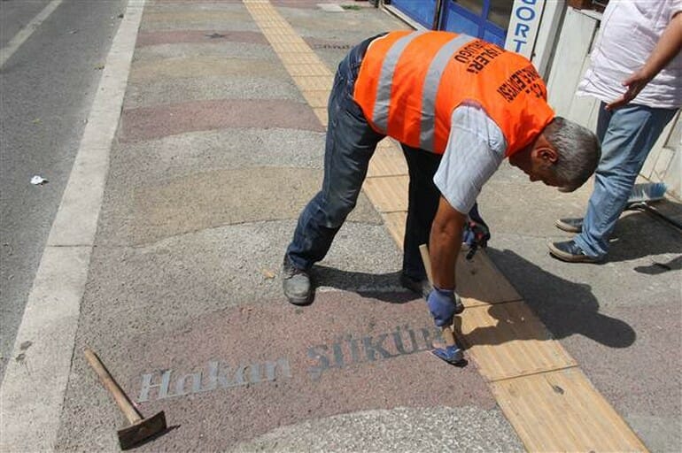 Hakan Şükür'ün Adı Oradan Söküldü!