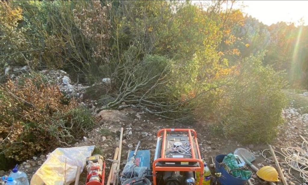 İznik'te Kaçak Kazı Yapan 9 Kişi Suçüstü Yakalandı