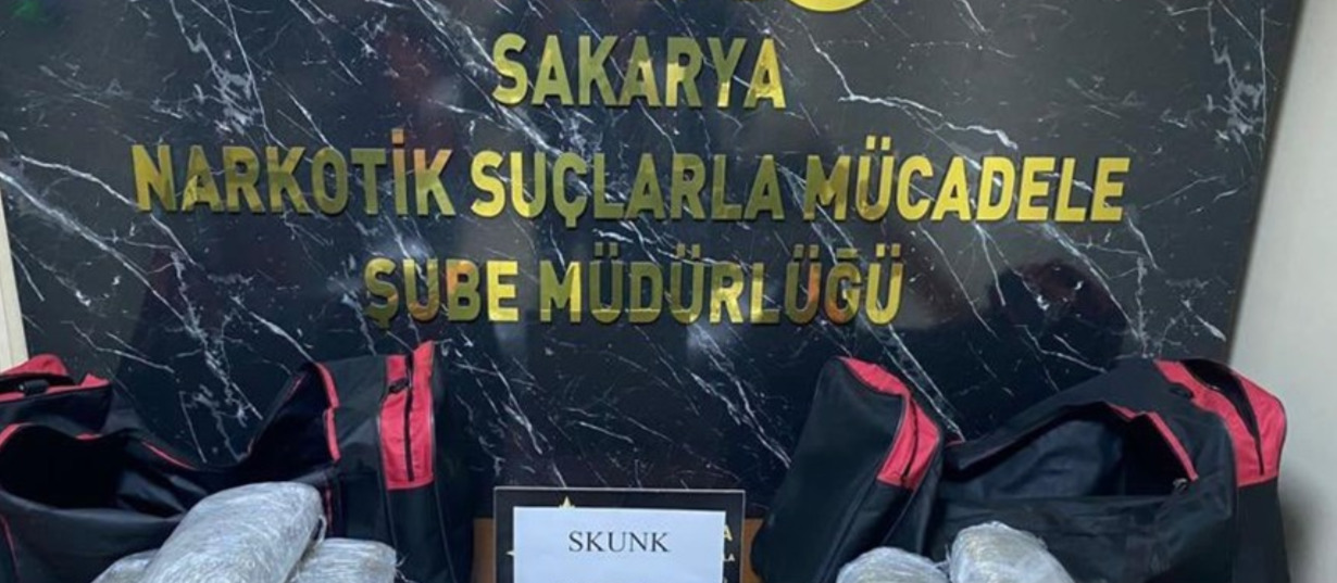 Sakarya'da Kilolarca Uyuşturucu ile Yakalanan Şahıs Gözaltına Alındı