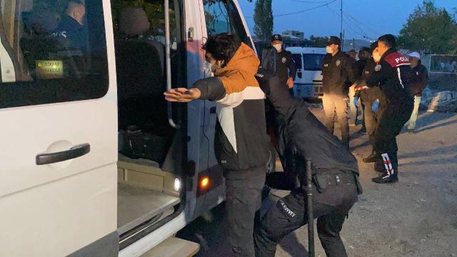 Süleymanpaşa'da 3 Düzensiz Göçmen Yakalandı