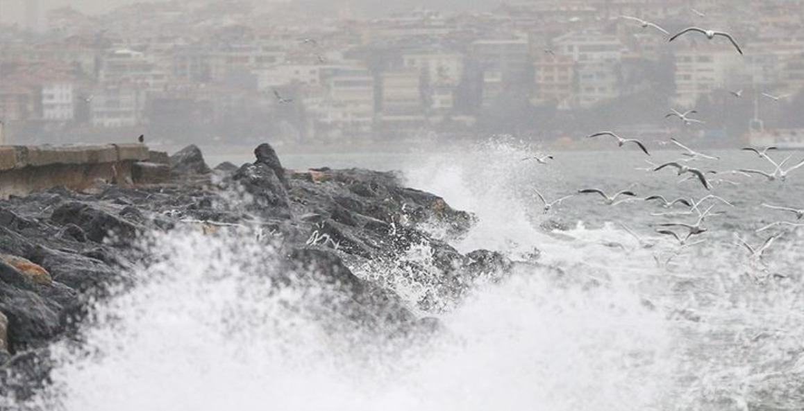 İstanbul'daki Deniz Ulaşımına Lodos Engeli