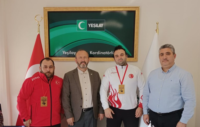 Edirne Yeşilay Spor Kulübü Antrenörleri Şampiyon Oldu