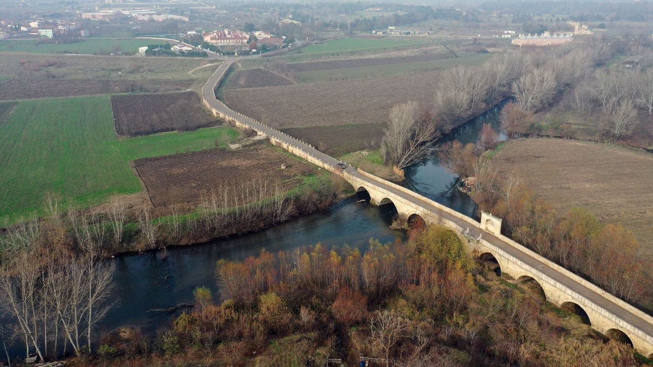 Edirne'de TÜ'den Yeni Öneri: 'Trafiğe Kapatılsın'