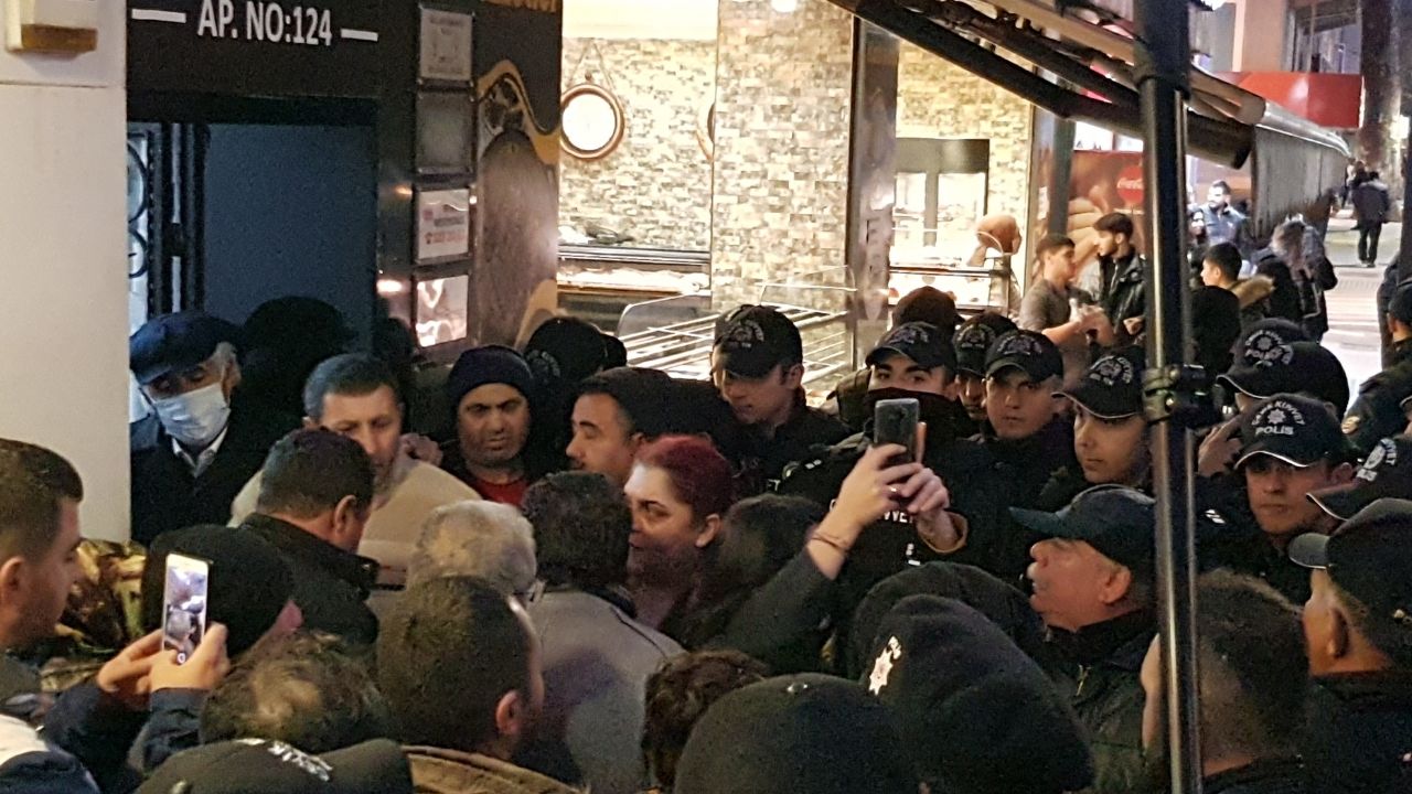 Kocaeli'de Polisten Sert Müdahale: 6 Gözaltı