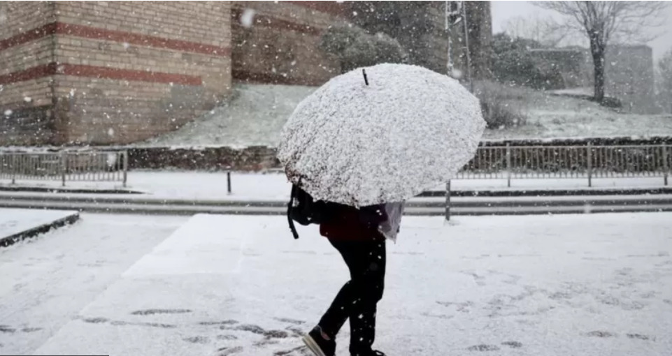 Trakya'da Soğuk Hava Etkili Oldu! Kar Yağışı Görüldü