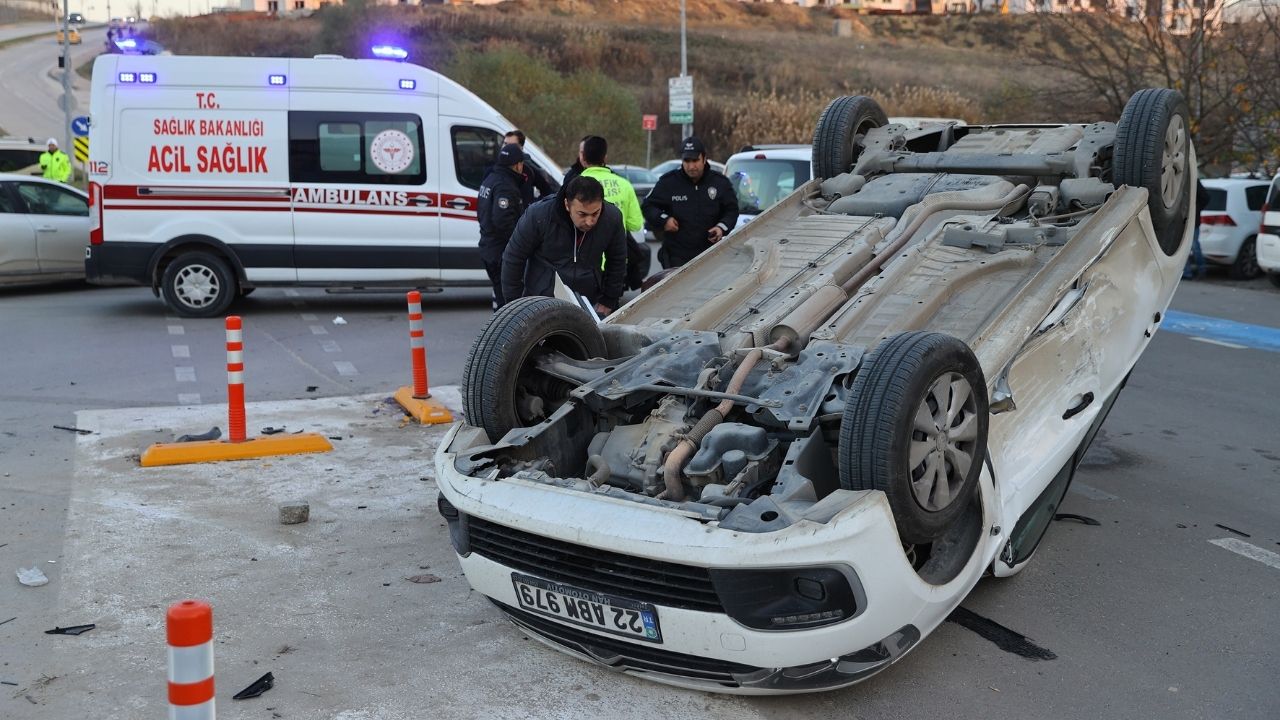 Edirne'de Trafik Kazası: 3 Yaralı