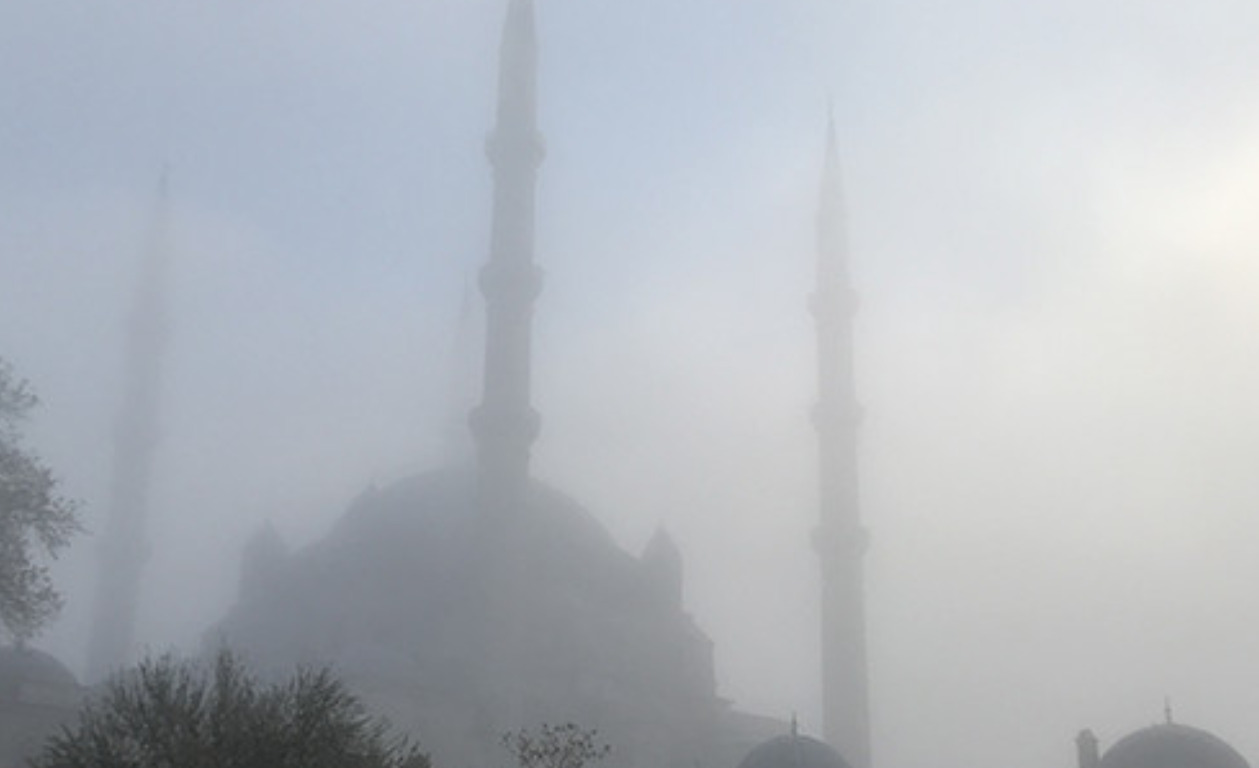 Edirne'de Etkili Olan Sis Görüş Mesafesini Düşürdü