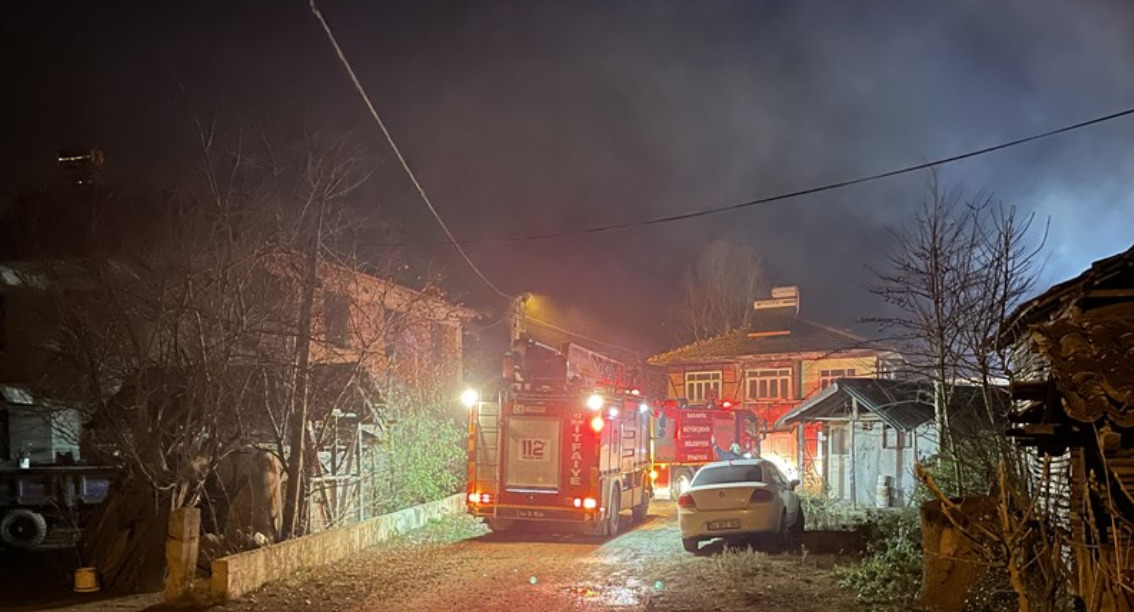 Sakarya'daki Bir Evde Korkutan Yangın