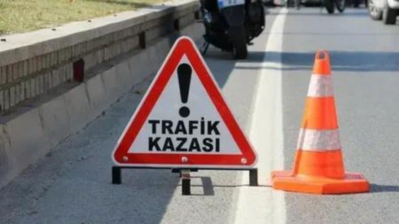 Tekirdağ'da Trafik Kazası: Karşı Yönden Gelen Araçlar Çarpıştı