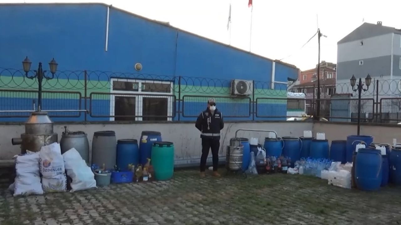 Tekirdağ'da Kaçak Alkol Denetimi: Tam 910 Litre Ele Geçirildi