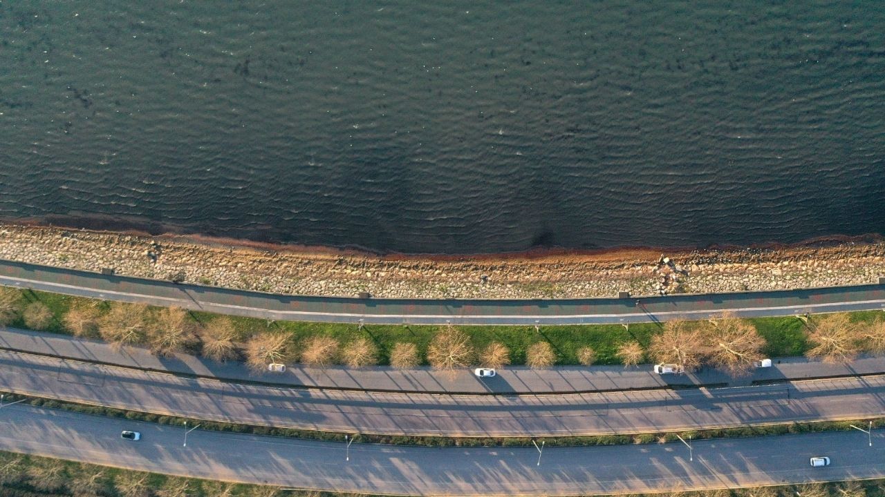 İzmit Körfezinde Korkutan Görüntüye Jet Hızıyla Açıklama